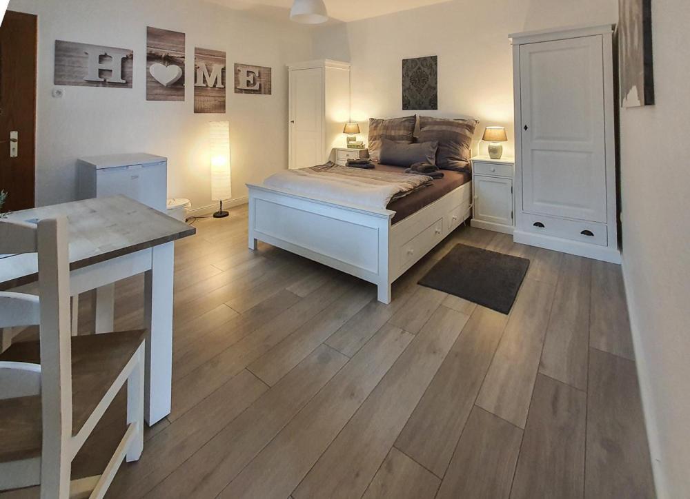 Friendly Home - Klinkerhof Bornheim  Esterno foto